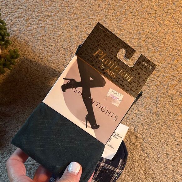 Loft and Forever 21 nylons and socks bundle - Picture 5 of 8